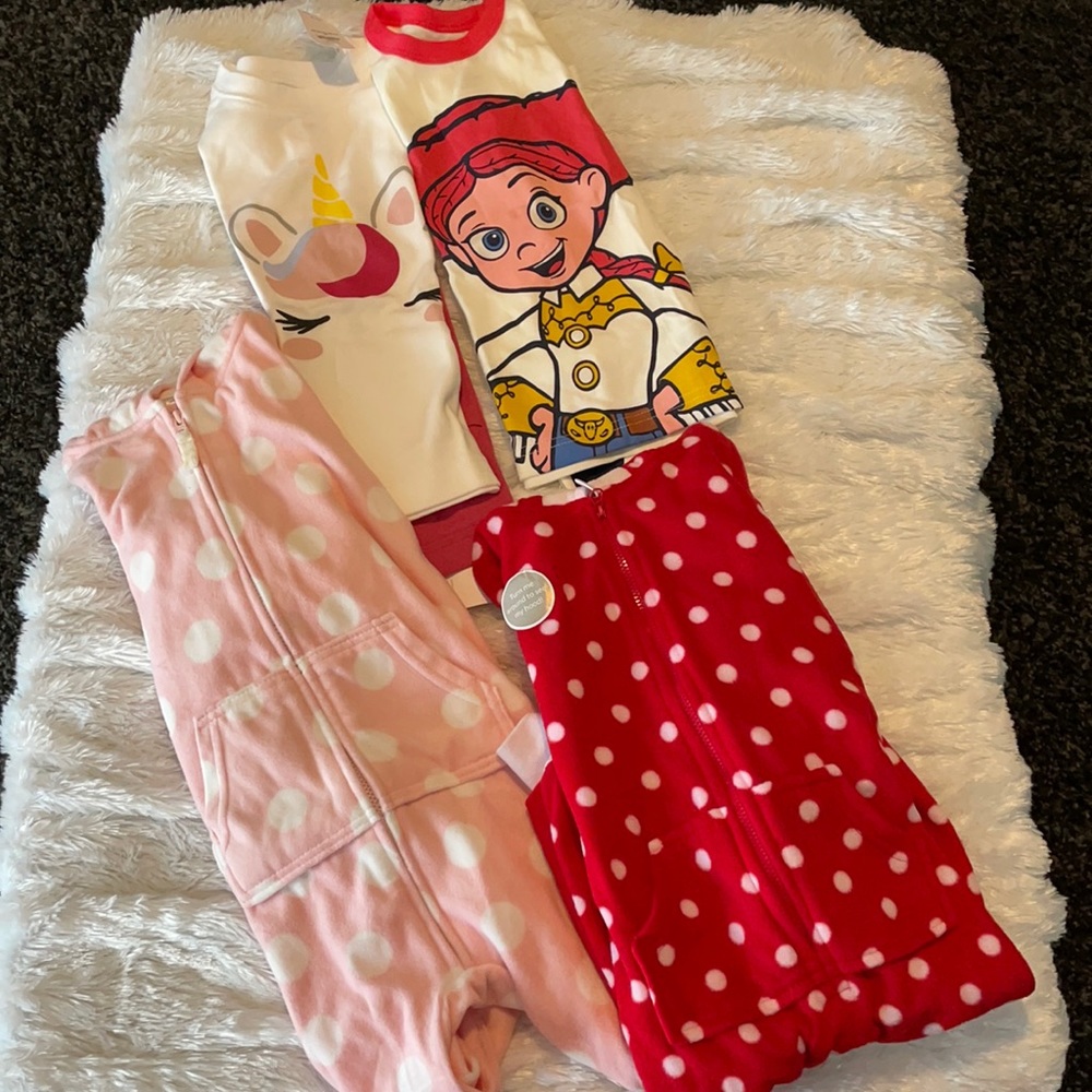 NWT Pajamas 4 Sets Gap 2T, Old Navy 2T, Carter’s 24 Months